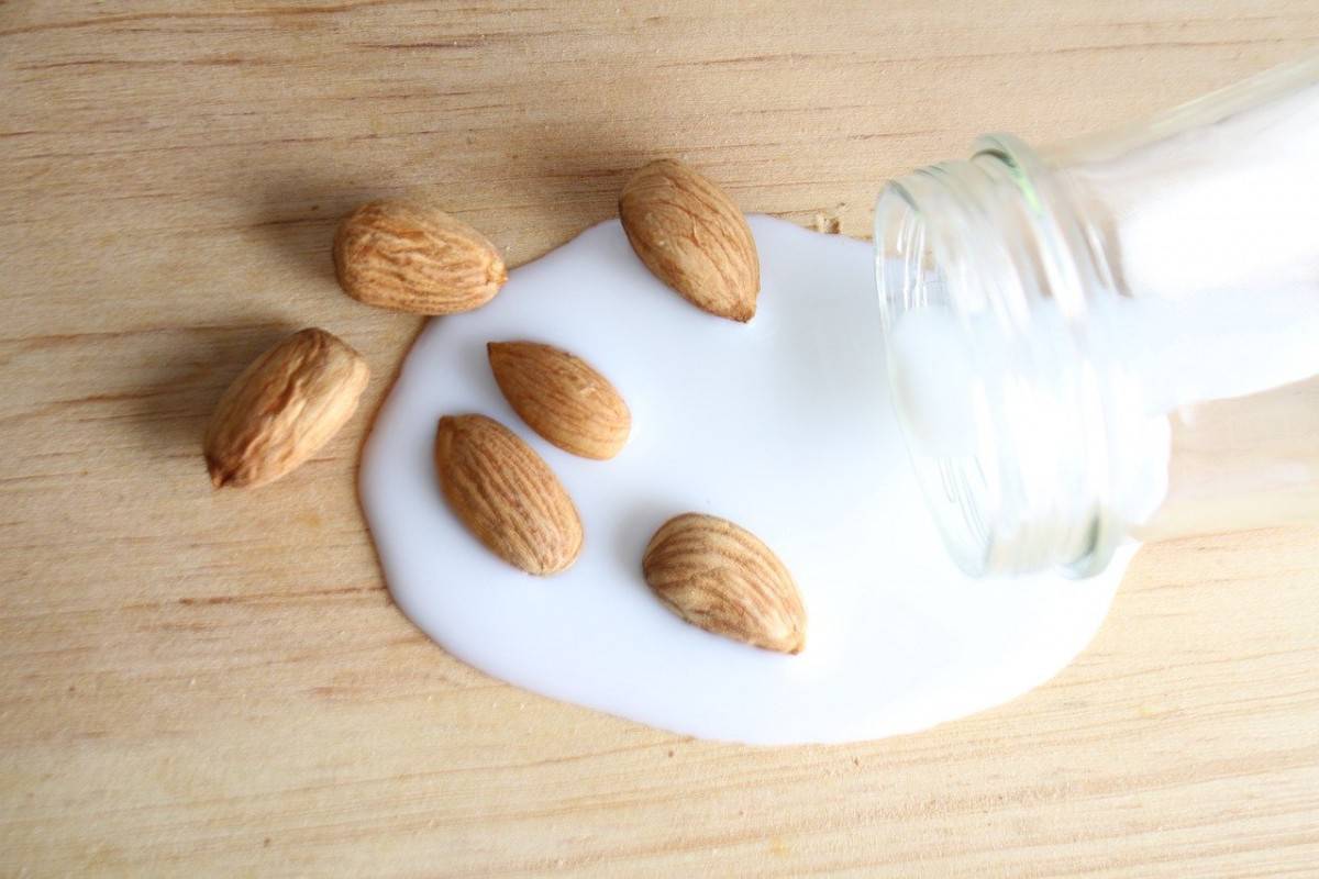 Is Almond Milk Good During Pregnancy? Is It Safe? - Pregnancy ...